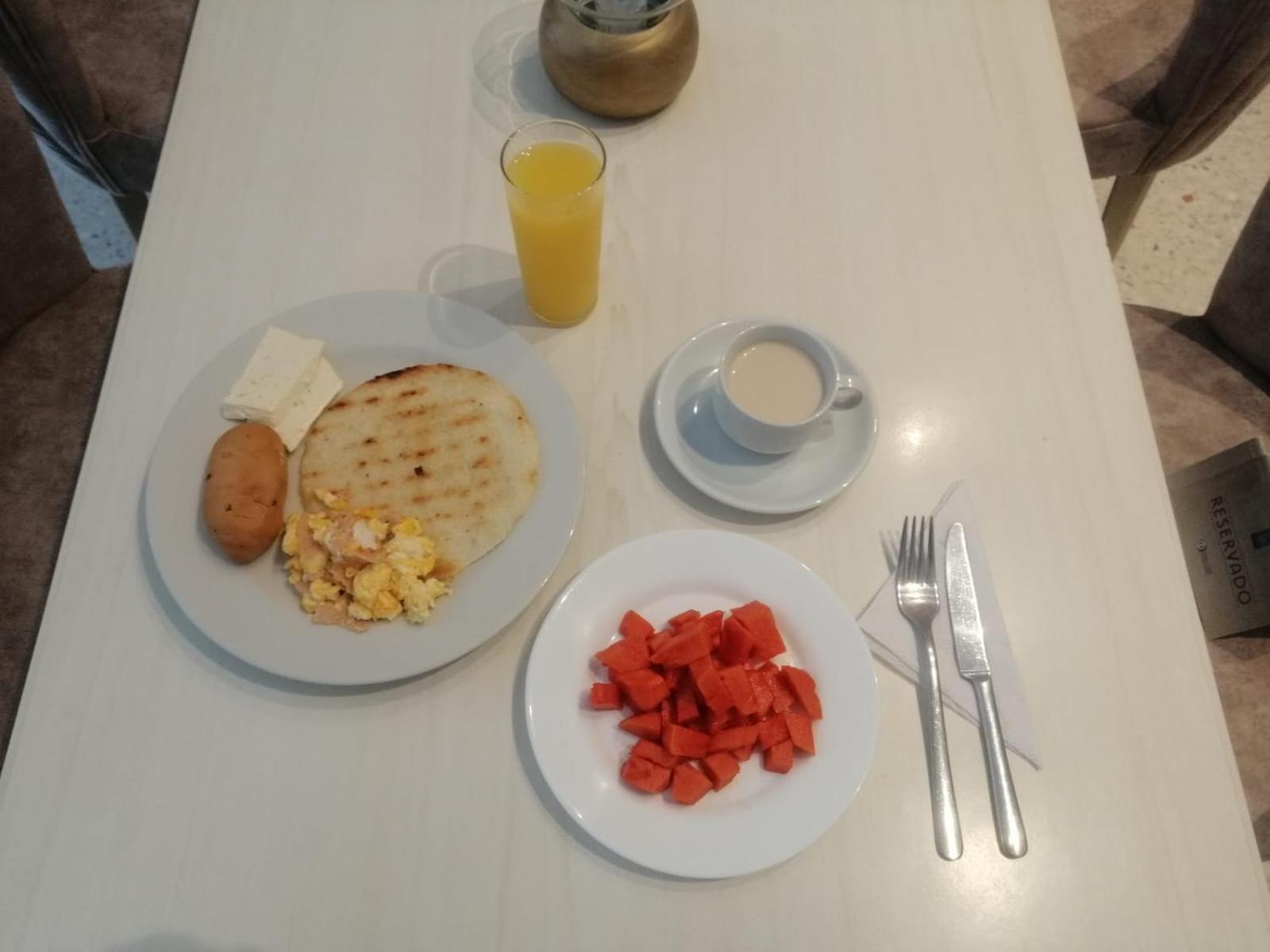 Hotel La Candelaria Room House Magangué Екстериор снимка